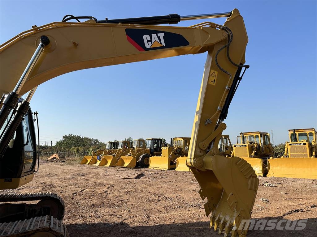CAT 320D Верижен екскаватор