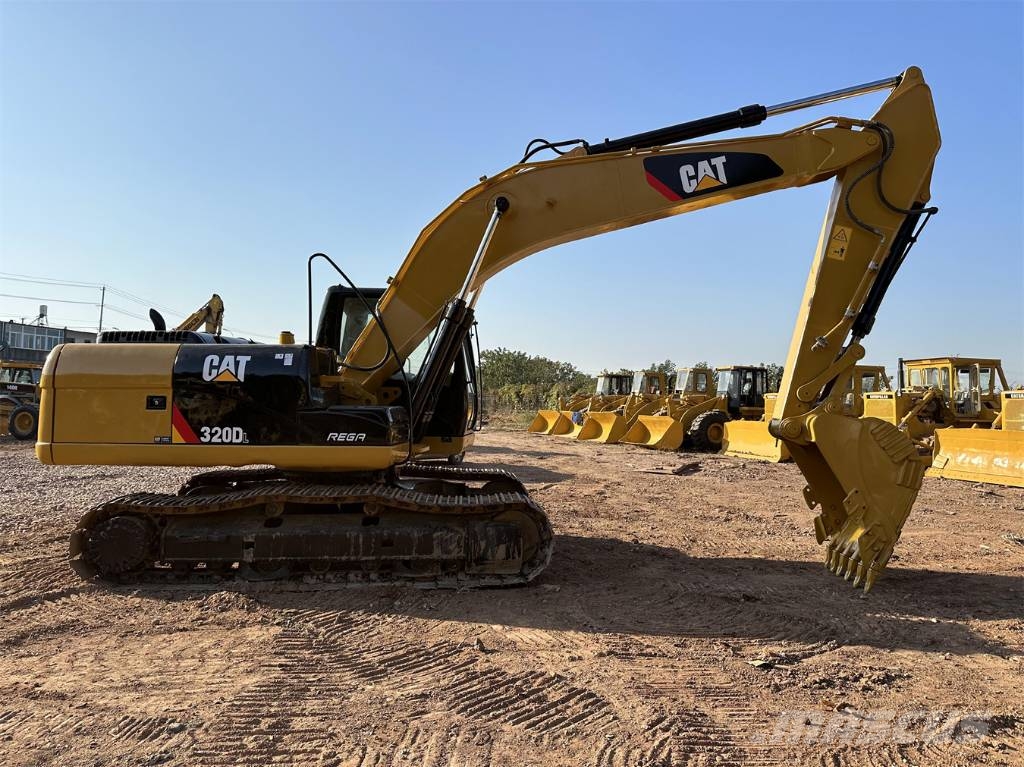 CAT 320D Верижен екскаватор
