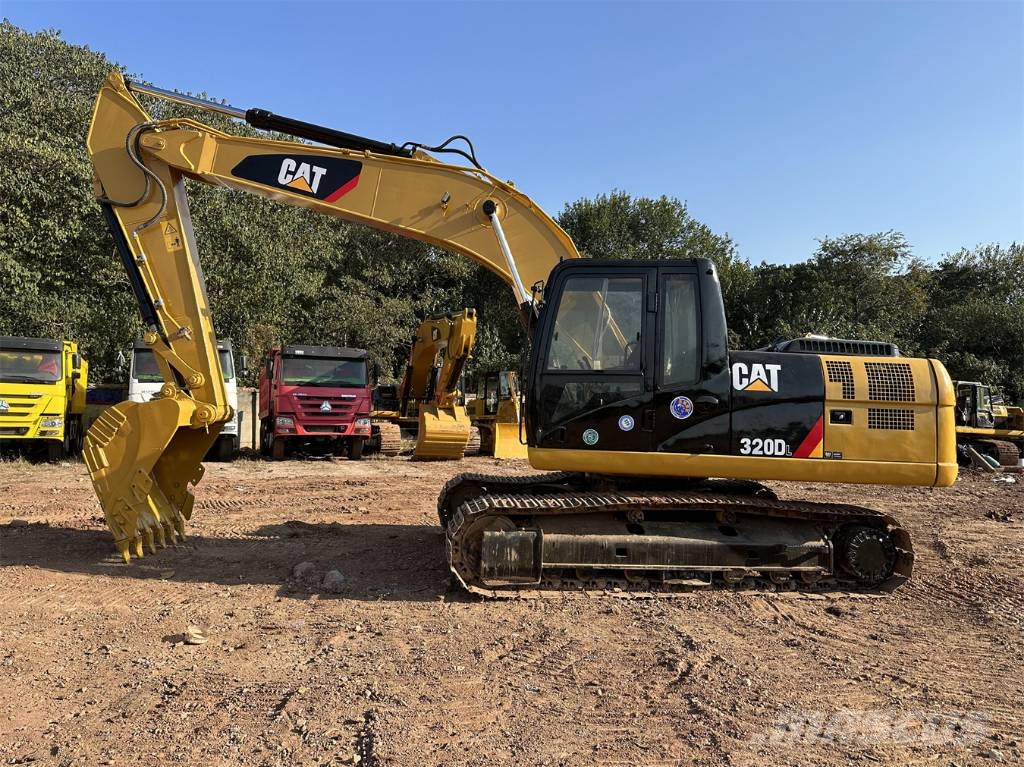 CAT 320D Верижен екскаватор