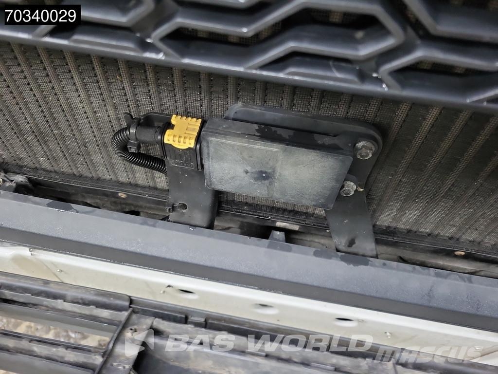 Volvo FH 500 4X2 XL 2xTanks Navi Standklima ACC Motrici e Trattori Stradali