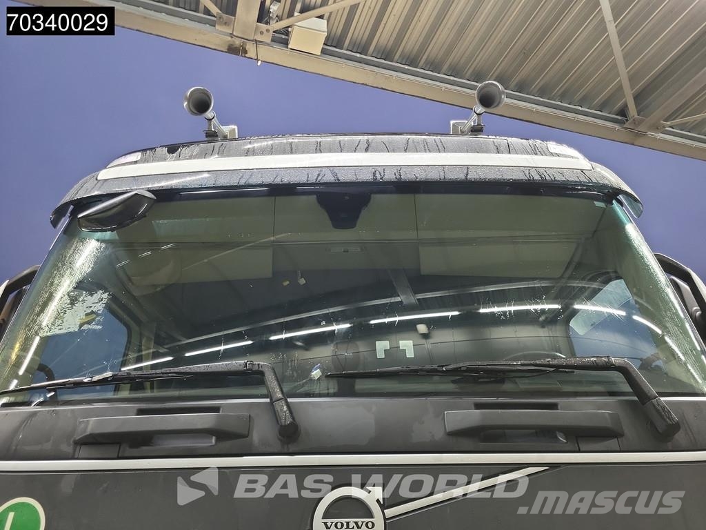 Volvo FH 500 4X2 XL 2xTanks Navi Standklima ACC Motrici e Trattori Stradali