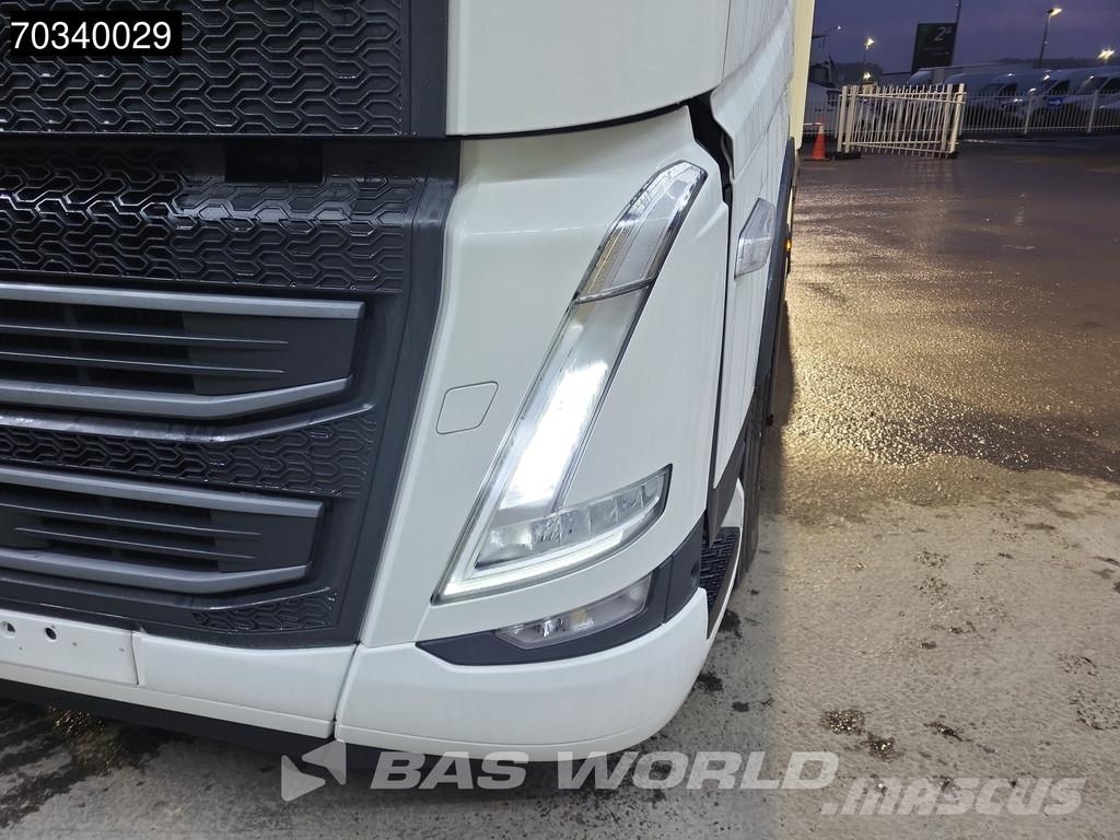 Volvo FH 500 4X2 XL 2xTanks Navi Standklima ACC Motrici e Trattori Stradali