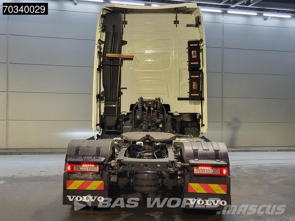 Volvo FH 500 4X2 XL 2xTanks Navi Standklima ACC Motrici e Trattori Stradali