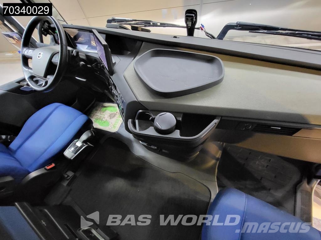Volvo FH 500 4X2 XL 2xTanks Navi Standklima ACC Motrici e Trattori Stradali