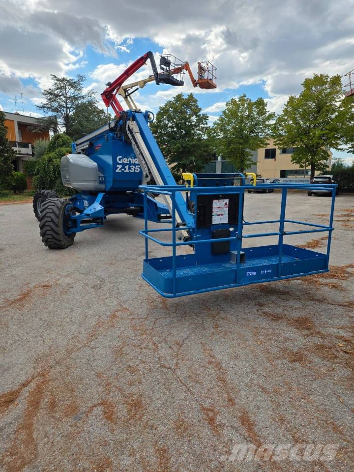 Genie Z 135/70 Elevadores braços articulados