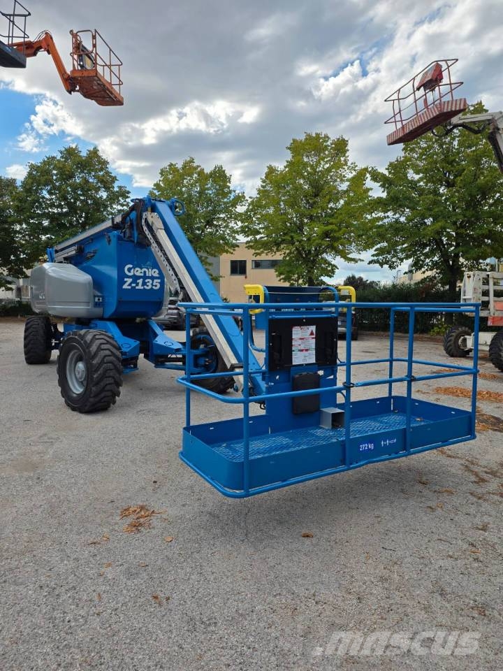 Genie Z 135/70 Elevadores braços articulados