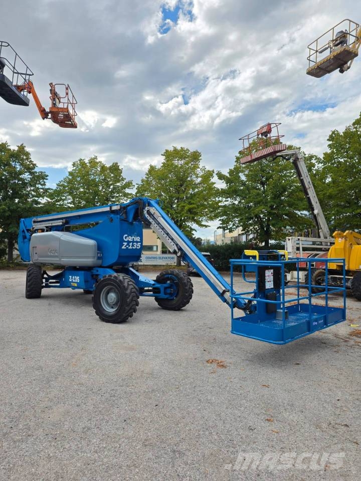 Genie Z 135/70 Elevadores braços articulados