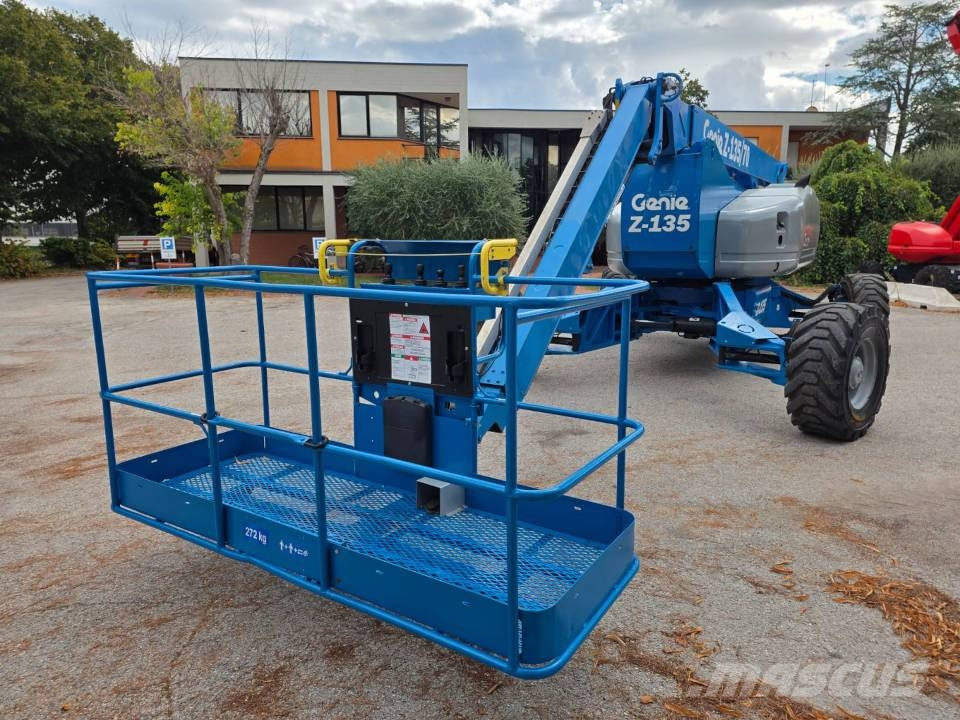 Genie Z 135/70 Elevadores braços articulados