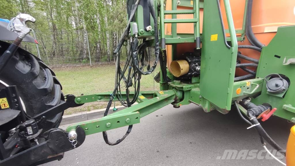 Amazone UG 3000 Super Dragna sprutor