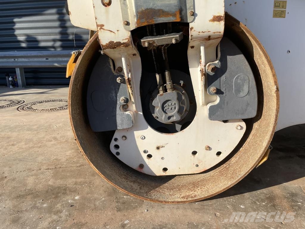 Hamm HD 14 VV 双轮压路机