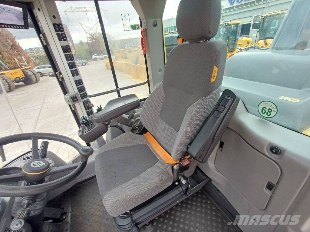 Volvo L 120 H Cargadoras sobre ruedas