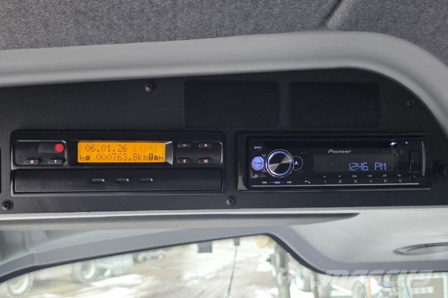 Grove GMK5250XL-1 Available For Rent, Dutch Registration رافعات صالحة لكل أنواع الطرق