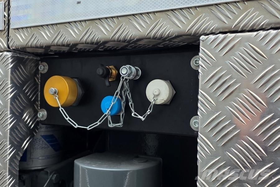 Grove GMK5250XL-1 Available For Rent, Dutch Registration رافعات صالحة لكل أنواع الطرق