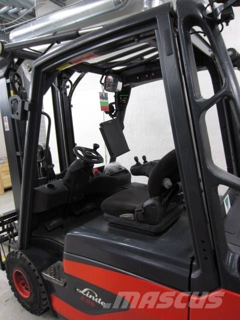 Linde E25 Elektrikli forkliftler