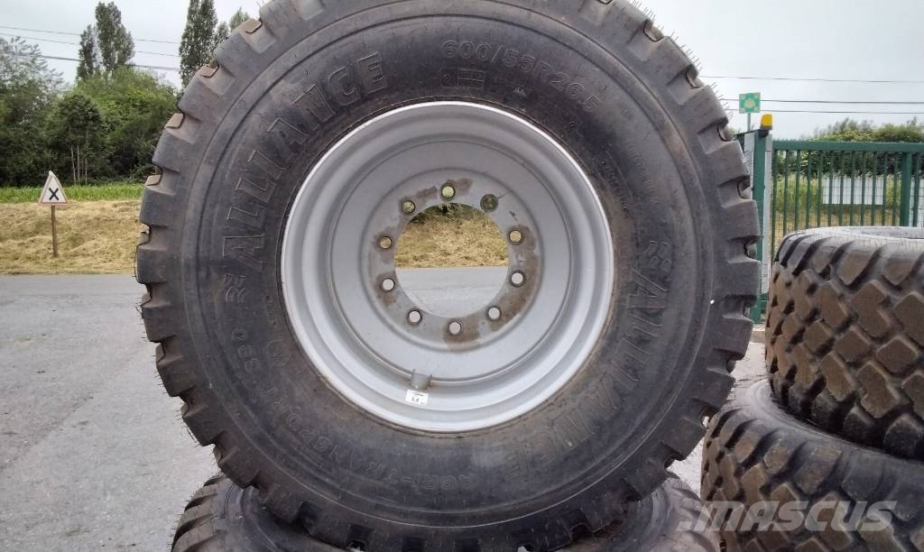 Alliance 600/55R26.5 Gumiabroncsok, kerekek és felnik