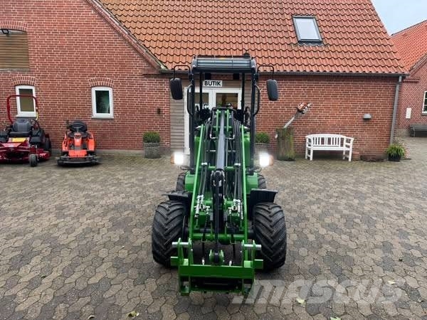 Dk-Tec E600 Gumikerekes homlokrakodók