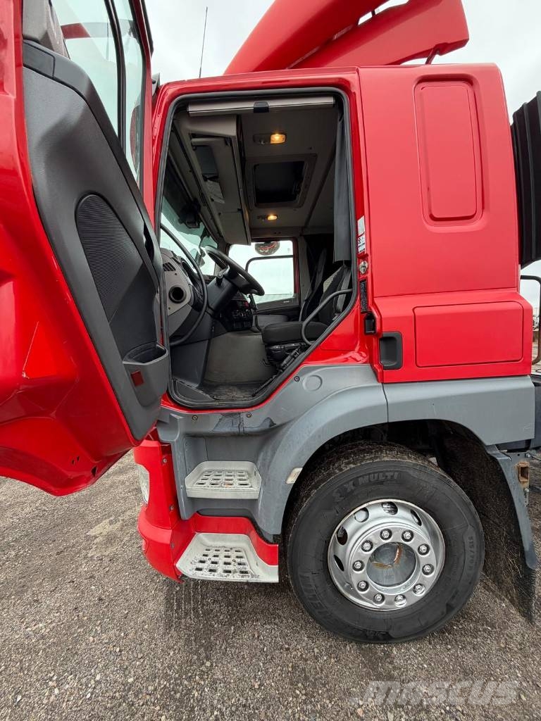 DAF CF 410 4X2 Seria nr 0261 Vlačilci