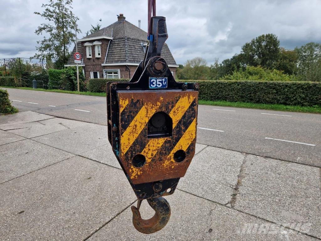 Onbekend 3X Hijsblok cap. 35t, 20t, 15t. Muut koneet