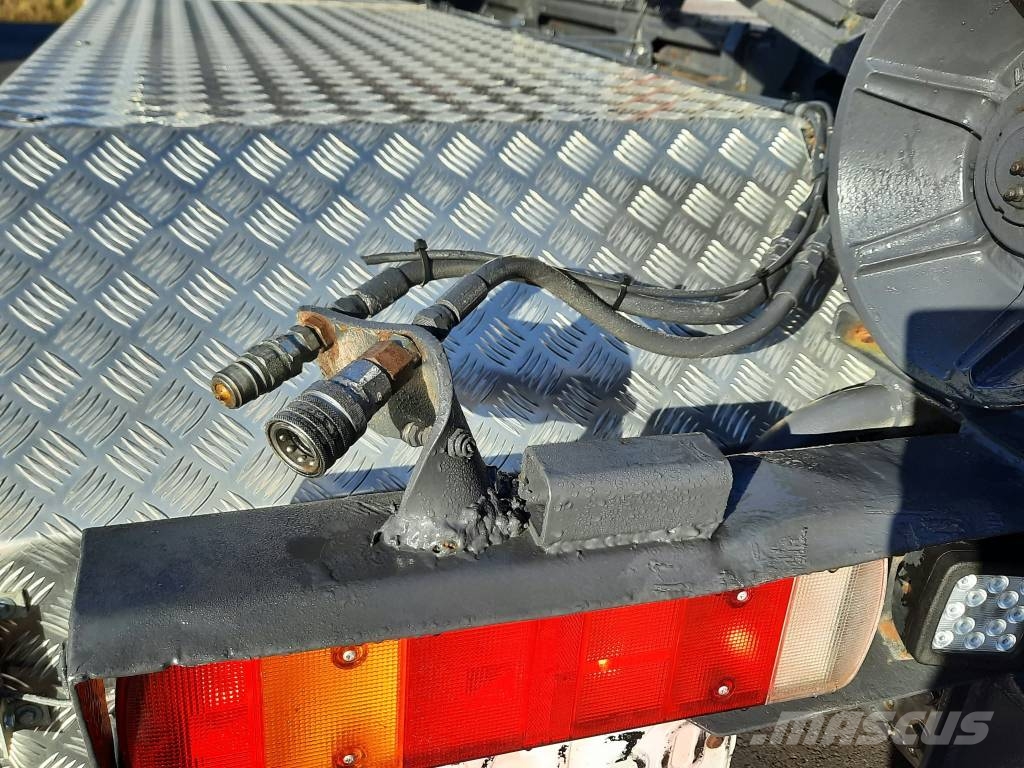 Scania T 124 شاحنات الرافعات الخطافية