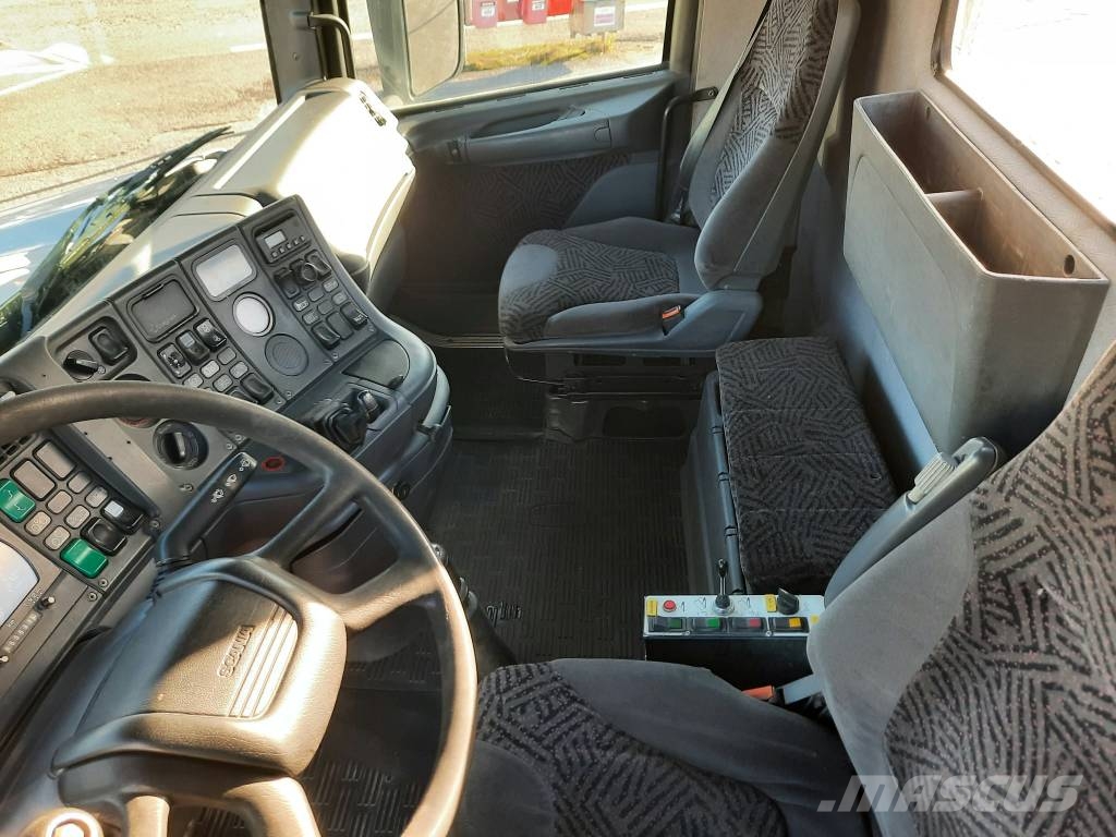Scania T 124 شاحنات الرافعات الخطافية