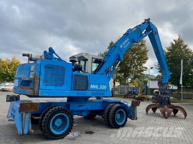 Fuchs MHL 320  ZSA, Polypgreifer (12005995) Bageri za prenos primarnih/sekundarnih sirovina