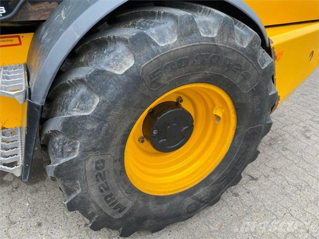 JCB TM 320S TELESKOPRADLADER Teleskopické nakladače pre poľnohospodárstvo