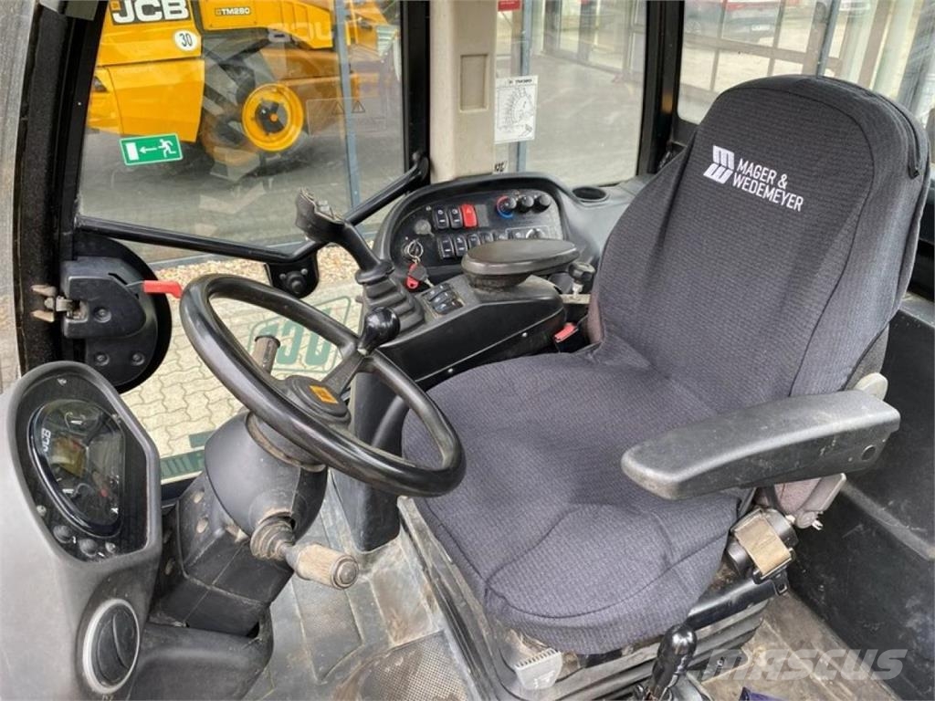 JCB TM 320S TELESKOPRADLADER Teleskopické nakladače pre poľnohospodárstvo
