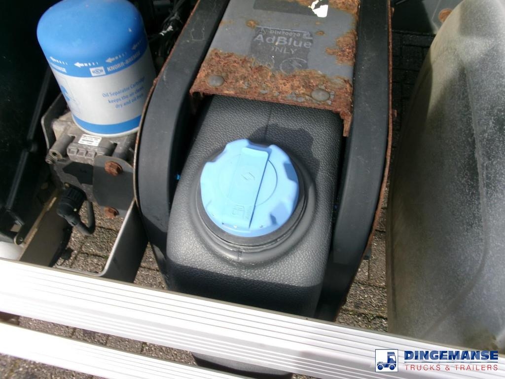 Volvo FE 280 4X2 fuel tank 13.6 m3 / 4 comp / ADR 07/07/ Camiões-cisterna