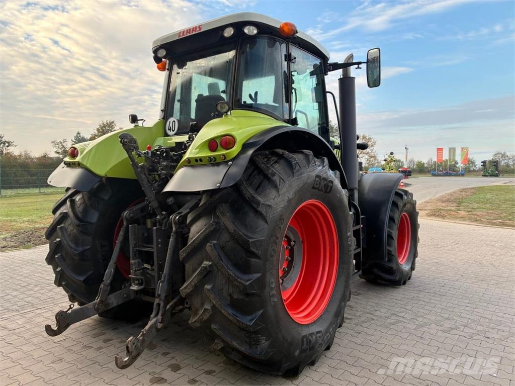 CLAAS Axion 840 CIS Tractoren