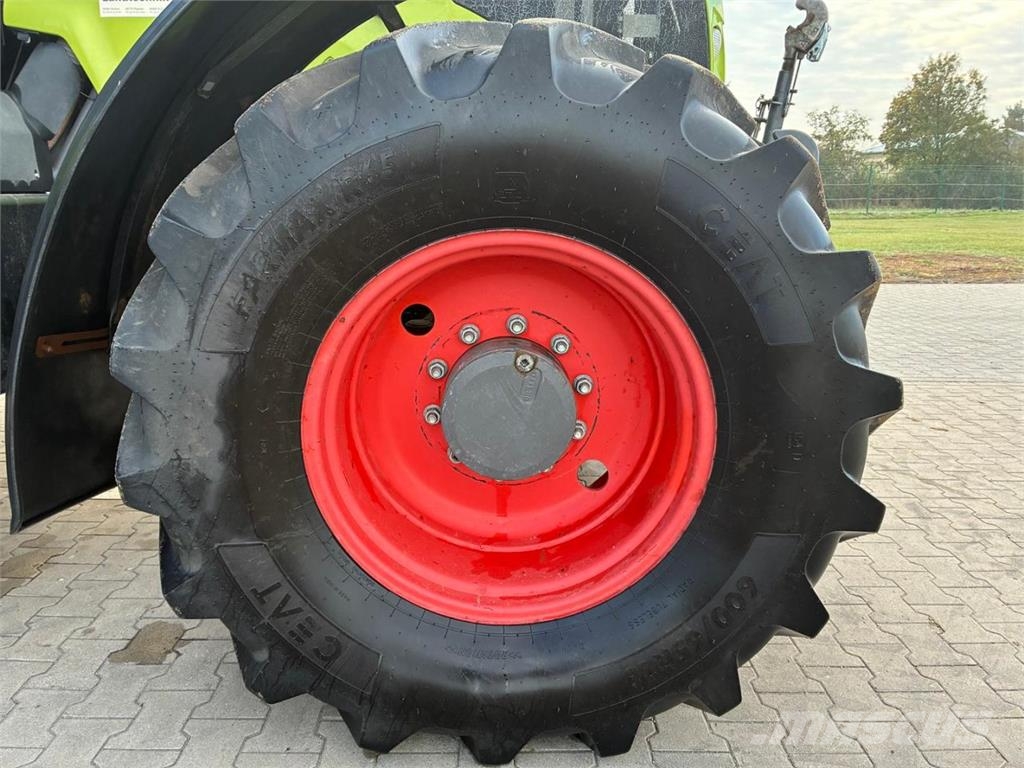CLAAS Axion 840 CIS Tractoren