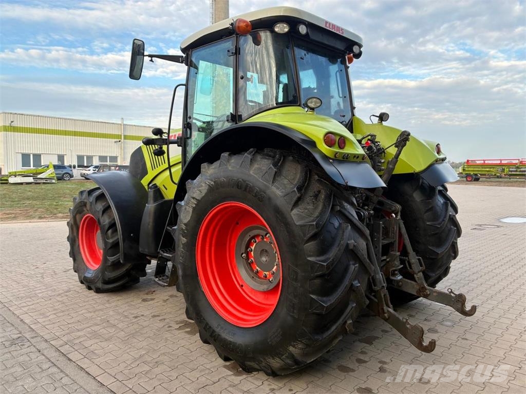 CLAAS Axion 840 CIS Tractoren