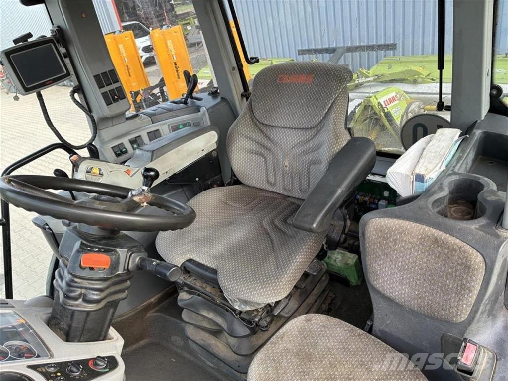 CLAAS Axion 840 CIS Tractoren