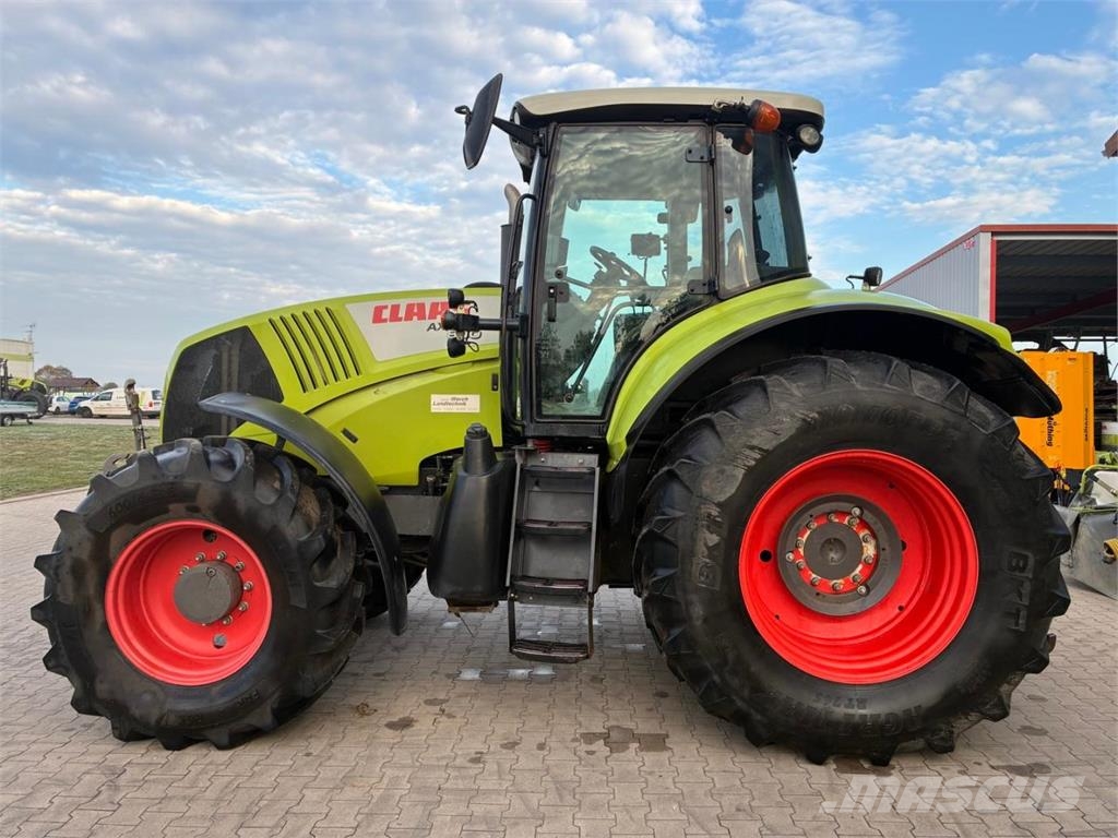 CLAAS Axion 840 CIS Tractoren