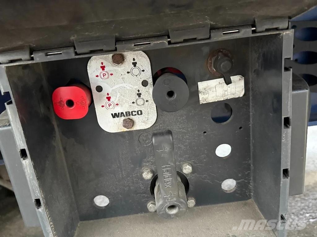 Lecitrailer 3E20 3 AXLE - SAF - DISC BRAKES Poluprikolice sa otvorenim sandukom