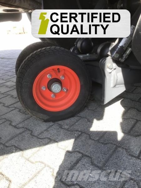 CLAAS XERION 5000 TRAC VC Трактори