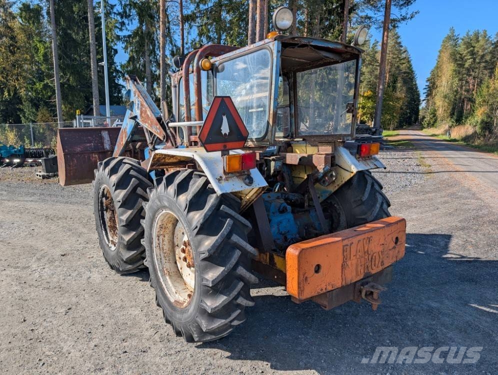 Ford County Super Four 754 Traktoren