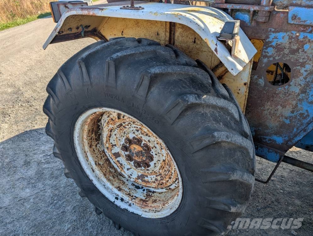 Ford County Super Four 754 Traktoren