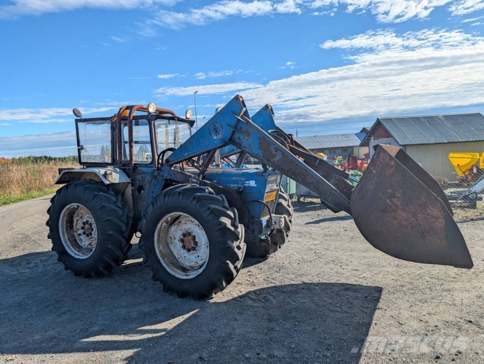 Ford County Super Four 754 Traktoren