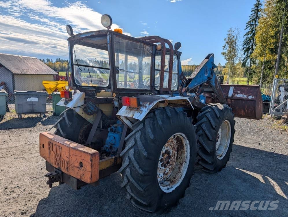 Ford County Super Four 754 Traktoren