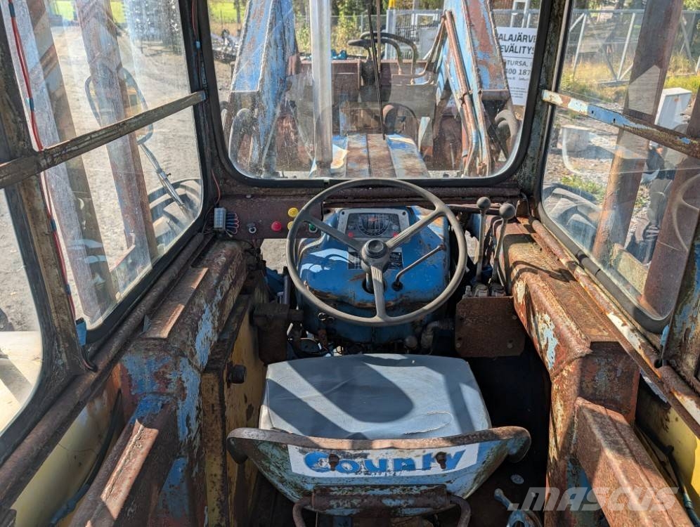 Ford County Super Four 754 Traktoren