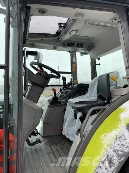 CLAAS AXOS 3.120 Traktoren