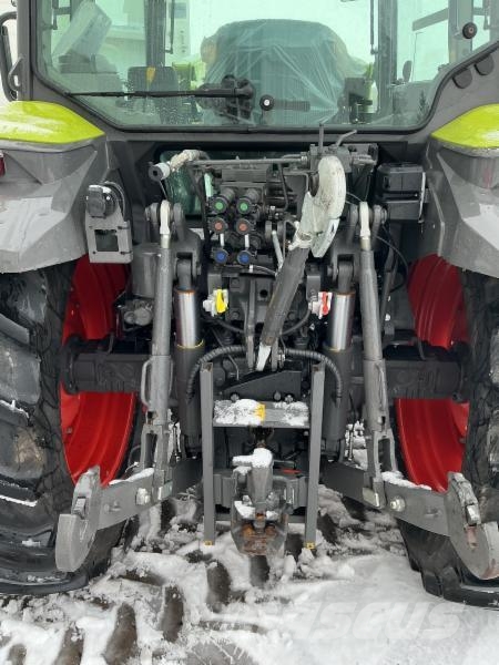 CLAAS AXOS 3.120 Traktoren