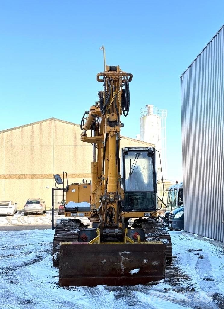 Liebherr R 904 HDSL Litronic 履带挖掘机