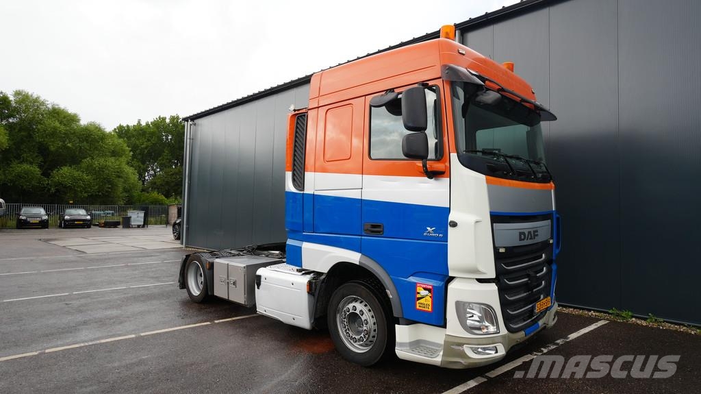 DAF XF 440 mega tractor unit Tractores (camiões)