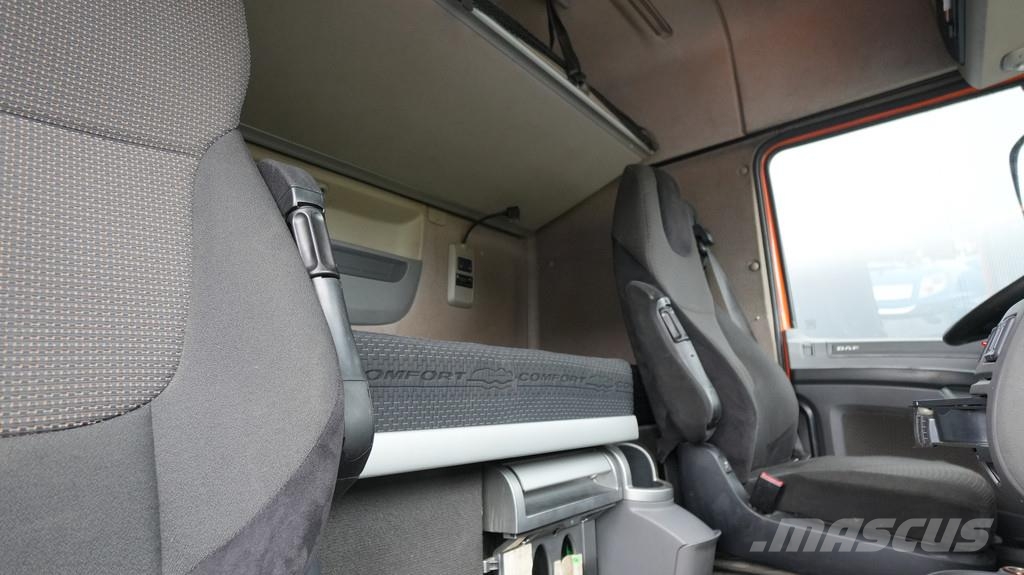 DAF XF 440 mega tractor unit Tractores (camiões)