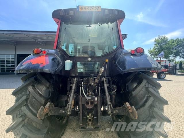 Valtra N121 Hitech, 50 KM, Geveerd, Fronthef Tractores
