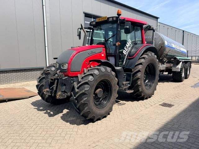 Valtra N121 Hitech, 50 KM, Geveerd, Fronthef Tractores