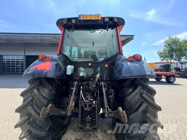 Valtra N121 Hitech, 50 KM, Geveerd, Fronthef Tractores