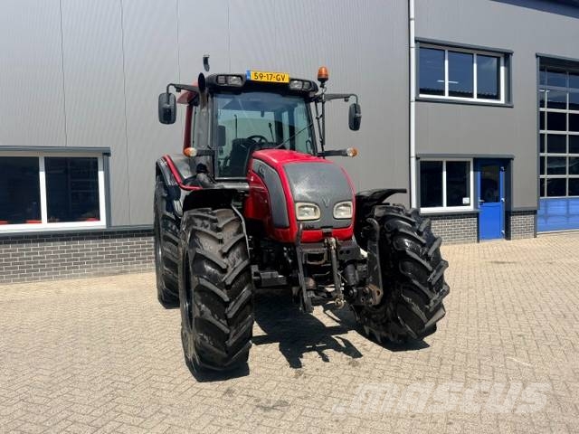 Valtra N121 Hitech, 50 KM, Geveerd, Fronthef Tractores