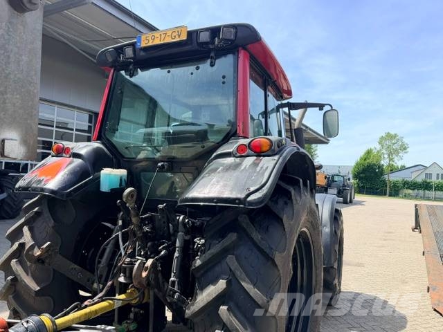 Valtra N121 Hitech, 50 KM, Geveerd, Fronthef Tractores